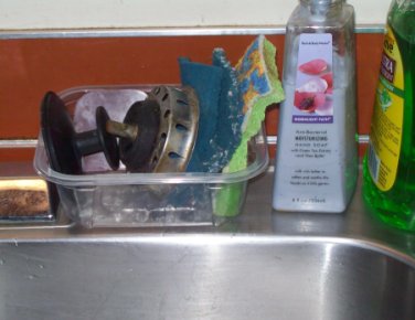 picture of sink caddy