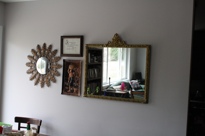 Mirror wall in dining room