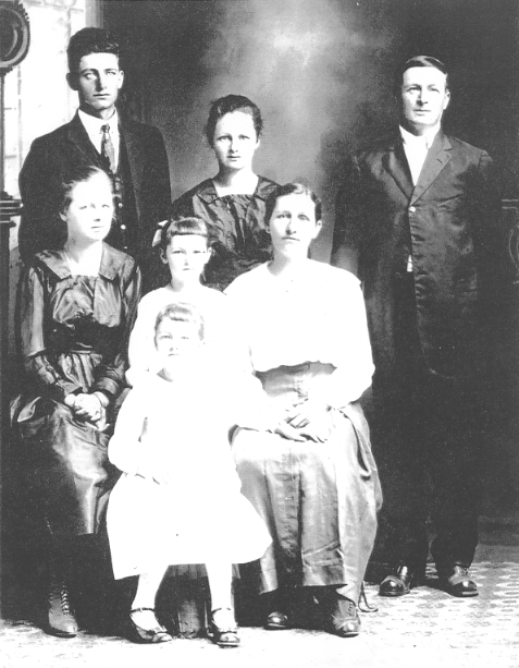 Orval Anthony, Lela May, Willie George, Bessie, Gladys, and Rosa May (Butterfield) Cook, Grace Alma